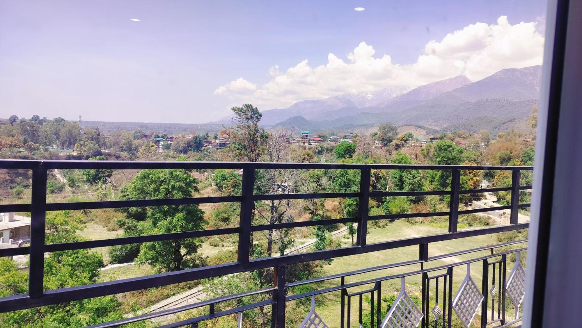 Hotel Binwa View Baijnath Exterior foto